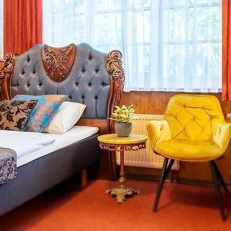 Hansa Hotel 3*